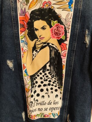 Cazadora vaquera oversize Xl de Amancia nueva.