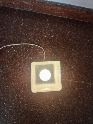 Lámpara de mesa cristal y plástico