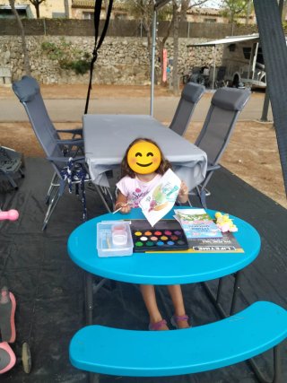 Mesa infantil plegable ovalada LIFETIME
