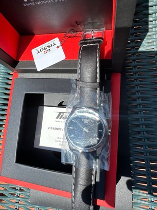 Reloj Tissot Couturier Quartz Negro
