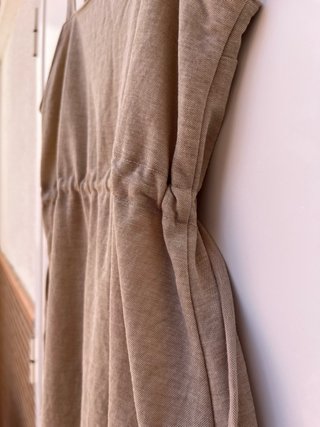 Vestido beige arena estilo lino | Ajustable | S