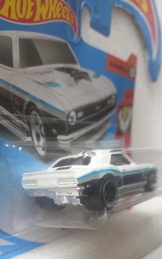 Hot Wheels '68 COPO Camaro Muscle Mania 6/10