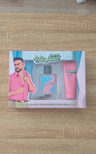 Set Colonia Illojuan: Gel y Eau de Toilette
