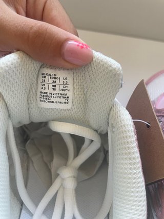 Zapatillas ASICS rosas y blancas