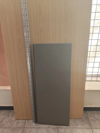 Columna / Perfil metálico para estantería