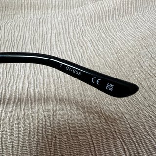 Gafas de sol Guess GU7878 01D