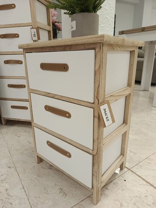 Mesitas de noche únicas de madera y cuero