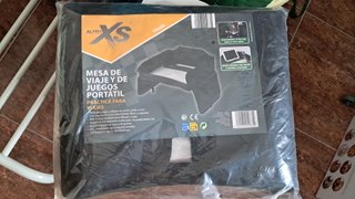 Mesa de viaje y juegos portátil