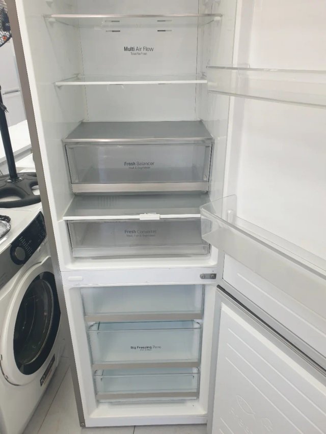 Nevera LG de 2m x 60cm  , energética A+++