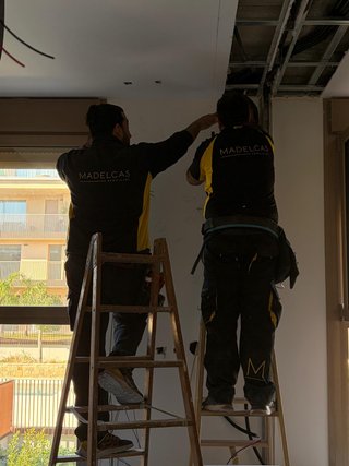 MADELCAS MULTISERVICIOS | ELECTRICISTA EN VALENCIA