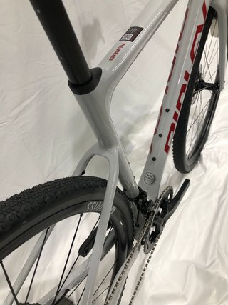 Bicicleta Ridley Grifn Gravel GRX 800 2x Gris