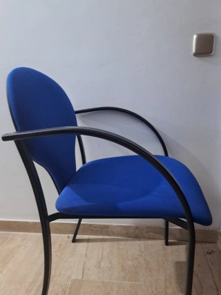 Silla de oficina azul
