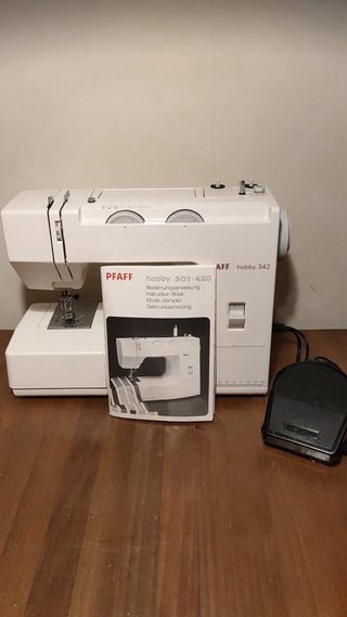 Máquina de coser Pfaff Hobby 342