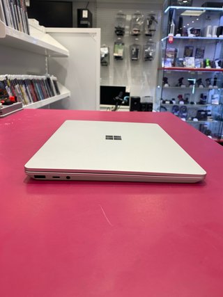 Portátil Microsoft Gris