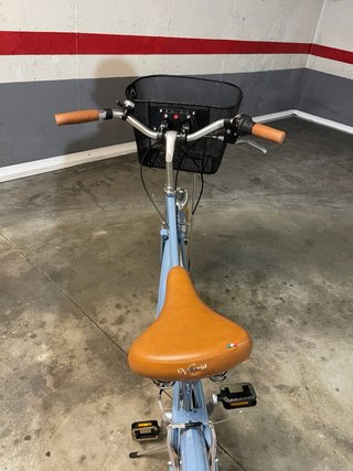 Bicicleta Holandesa Azul con Cesta