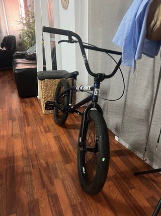 Bicicleta BMX Kink Niño