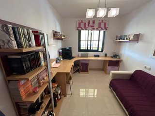 Escritorio esquinero madera y morado