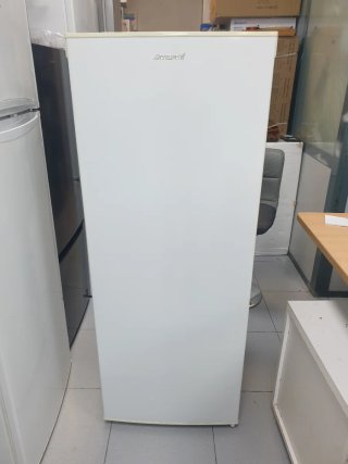 Congelador vertical 1.43m x 54cm