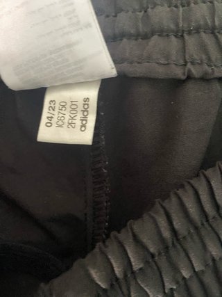 Chándal Adidas Negro con Rayas Blancas