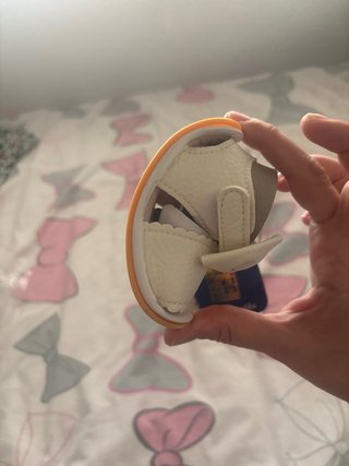 Sandalias bebé blancas lazo 6-12 meses