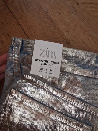 Vaquero Zara Brillante Dorado