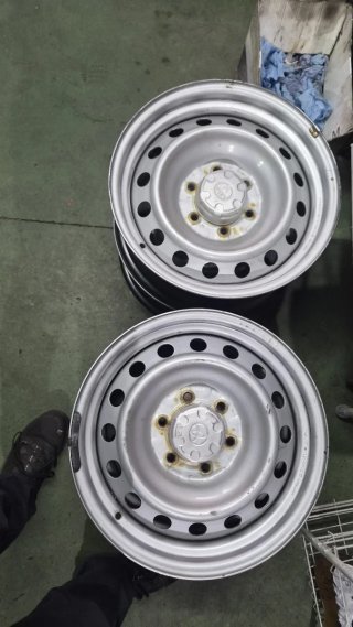 Llanta Toyota Land Cruiser J17x6JJ