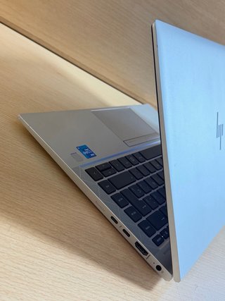 HP EliteBook 840 G8 i5-11th / 8Gb / 256Gb