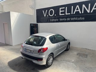 Peugeot 206 2011