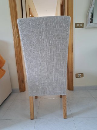 Cuatro sillas de comedor/salón