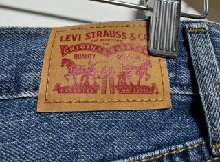 Levi's Shorts Vaqueros Tachuelas Talla 28