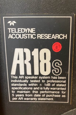 Altavoces Acoustic Research AR-18S y 2 cables Sony