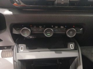 Citroën C4  Hybrid 145 ë-DCS6 Plus