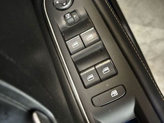 Peugeot 3008 300 e-EAT8 GT Hybrid 4