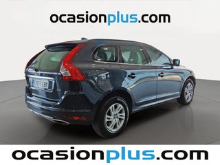 Volvo XC60 D4 Momentum Auto 133 kW (181 CV)