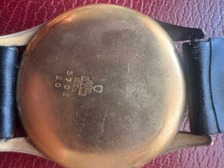 Reloj caja de oro 18 k de cuerda Halcon 17 Rubis