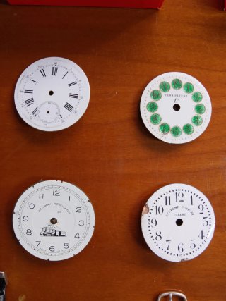 Lott di orologi e ricambi