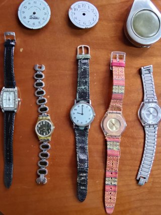 Lott di orologi e ricambi