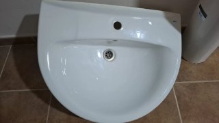 Lavabo Roca. Está totalmente nuevo.