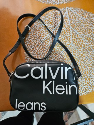 Bolso Calvin Klein Negro