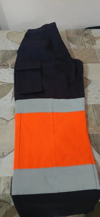 Pantalones de trabajo azul y naranja