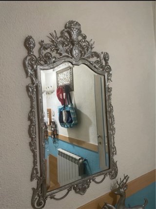Espejo y mueble