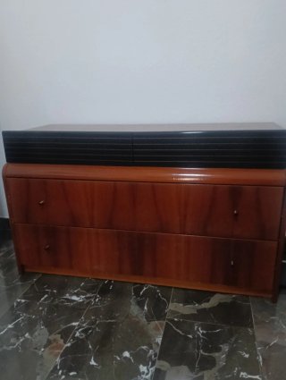 URGENTE! Cómoda y 2 Mesitas Madera