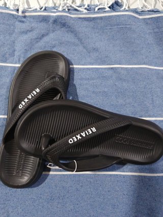 Chanclas Verano Hombre Negras. NO SON CROCS