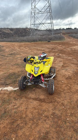 Suzuki LTZ 400 Quad Amarillo