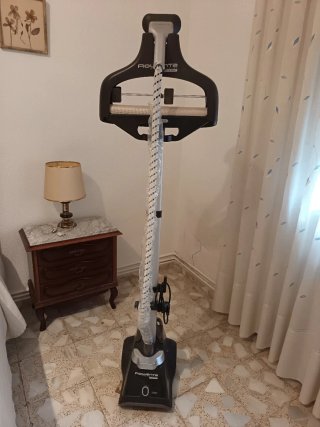 Plancha Vertical Rowenta