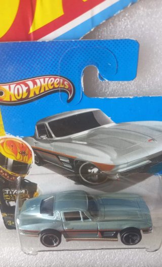Hot Wheels 64 Corvette Sting Ray