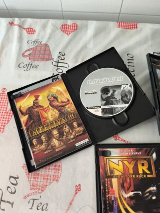 Lote 3 Juegos PC: Imperium III, Warcraft, NYR
