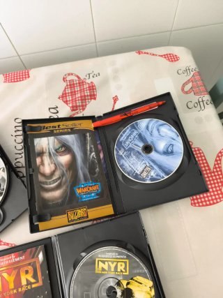 Lote 3 Juegos PC: Imperium III, Warcraft, NYR