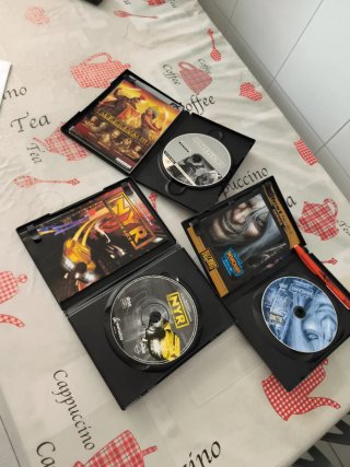 Lote 3 Juegos PC: Imperium III, Warcraft, NYR