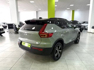 Volvo XC40 Plus Dark 2.0 B3 G 163CV Auto MHEV !!!!